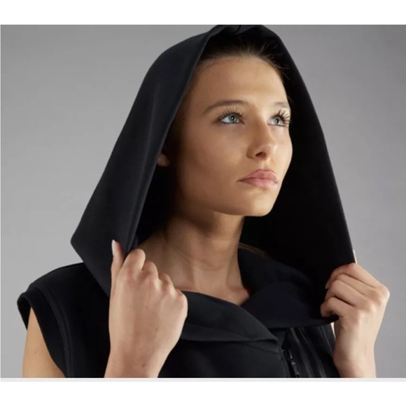 Nike Sportswear Tech Fleece Vest Sleeveless Hooded Sweatshirt Medium - Picture 2 of 10